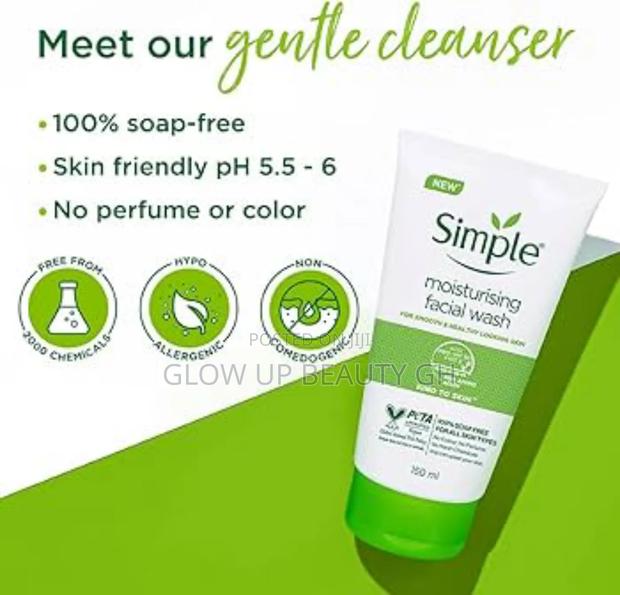 Simple Moisturising Facial Wash · Photo 1