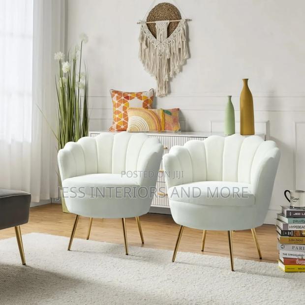 Accent Chair (Shell -Shaped) White · Photo 5
