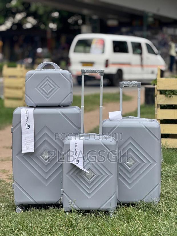 Finest Luggage Travel With Confidence Four in One Bags · Photo 2