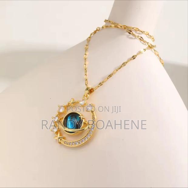 Planet Pendant Necklace for Women · Photo 2