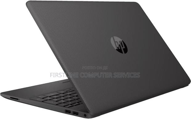 New Laptop HP 255 8GB AMD Ryzen 5 SSD 256GB · Photo 1