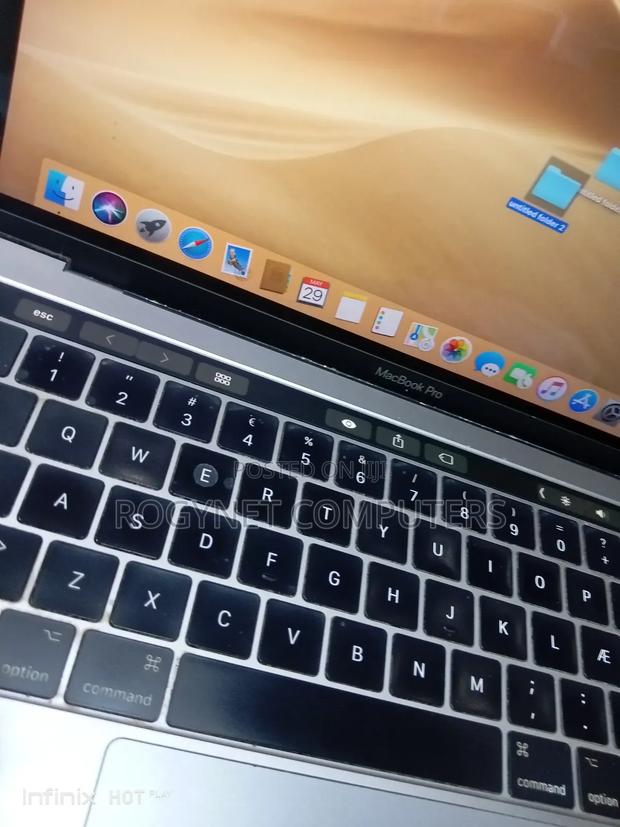 Laptop Apple MacBook Pro 2017 16GB Intel Core i7 SSD 512GB · Photo 3
