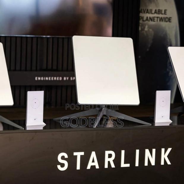Starlink Gen 3 v 4 · Photo 3
