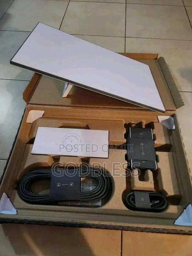 Starlink Gen 3 v 4 · Photo 4