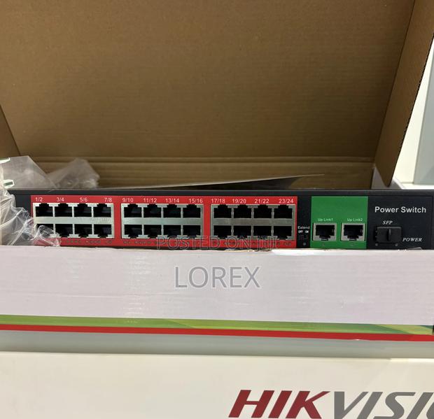 Smart Ai 24ports Poe Switch With 2uplinks and 1sfp Port · Photo 1