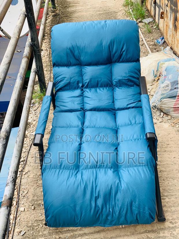 Relaxing Chair · Photo 2