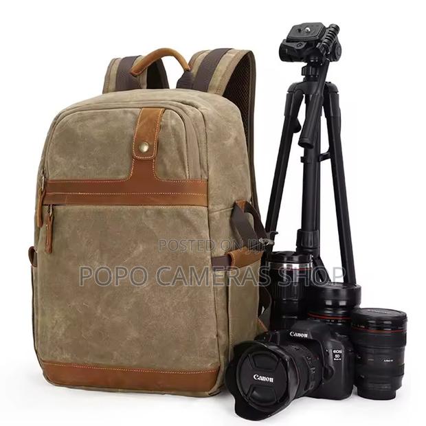 D1383 Canvas and Leather Camera Bag · Photo 3