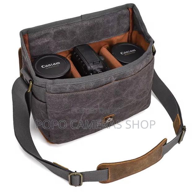 Xk986 Leather and Canvas Camera Side Bag · Photo 2