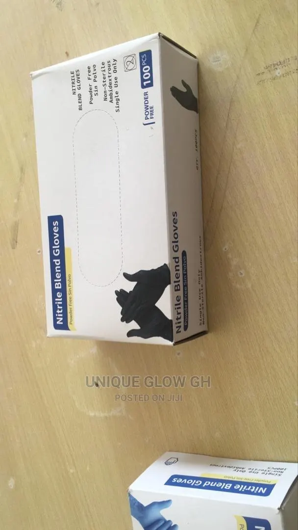 Black Nitrile Powder Free Gloves for Both Medical Industry · Photo 1