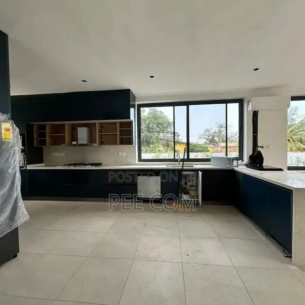 Furnished 4bdrm House in Little Roses Area for sale · Photo 1