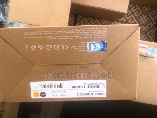 Ubiquiti Unifi Lite 8port Gigabit Poe+ Managed Switch · Photo 3