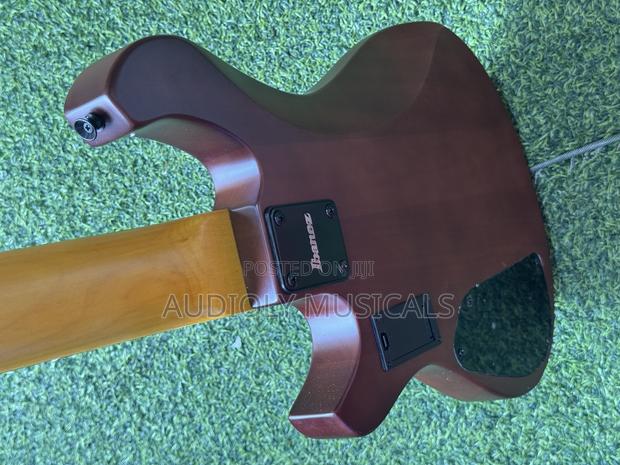 Ibanez Active Bass Guitar (Black Red) · Photo 1