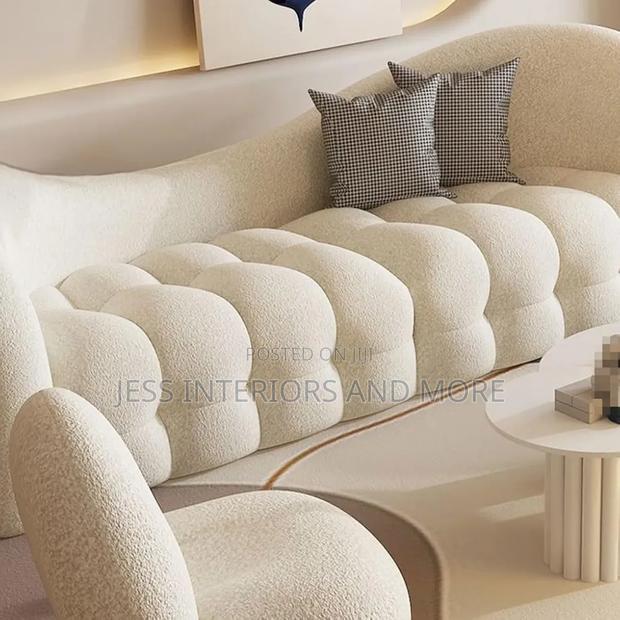 Sofa (Marshmello) · Photo 4