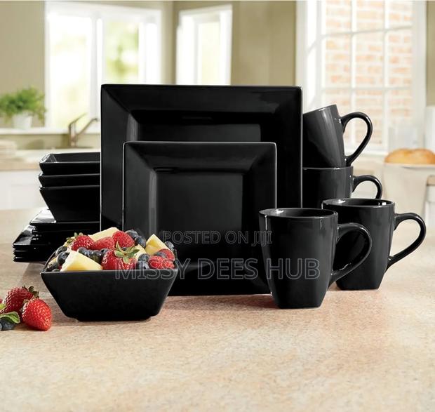 16pcs Square Dinner Set · Photo 2