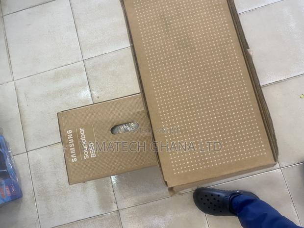 Original Samsung Wireless Soundbar With Woofer Hw-B550 Model · Photo 6