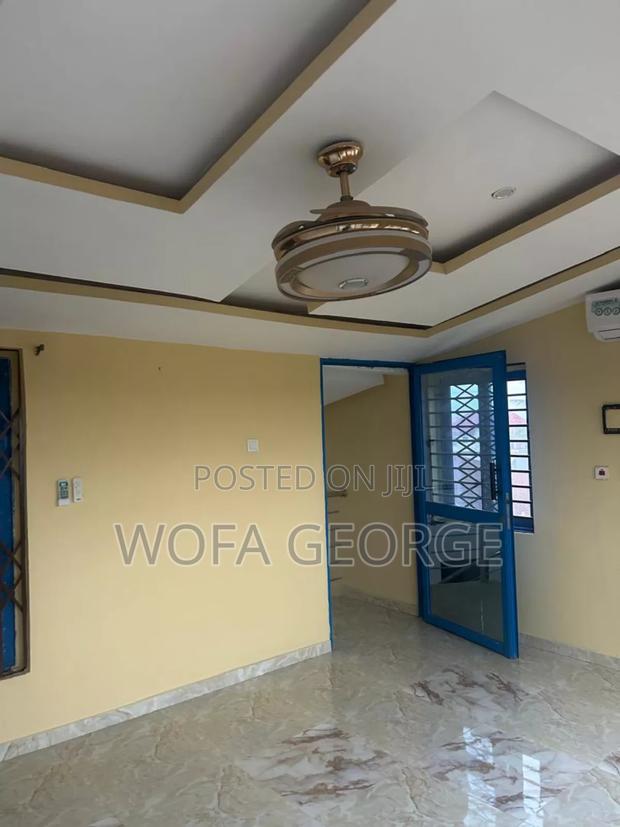 7bdrm House in Goil Link, Abokobi for sale · Photo 2