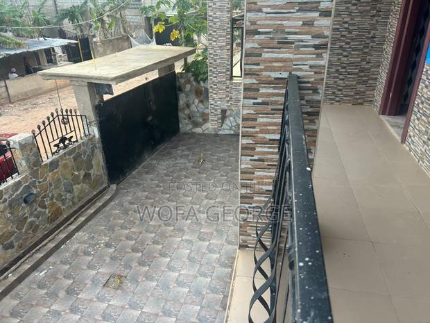 7bdrm House in Goil Link, Abokobi for sale · Photo 5