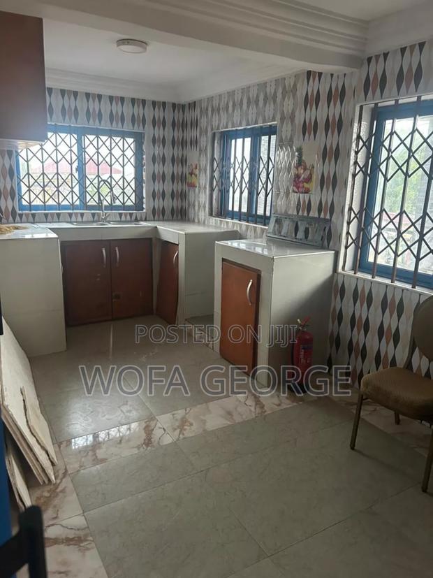 7bdrm House in Goil Link, Abokobi for sale · Photo 7