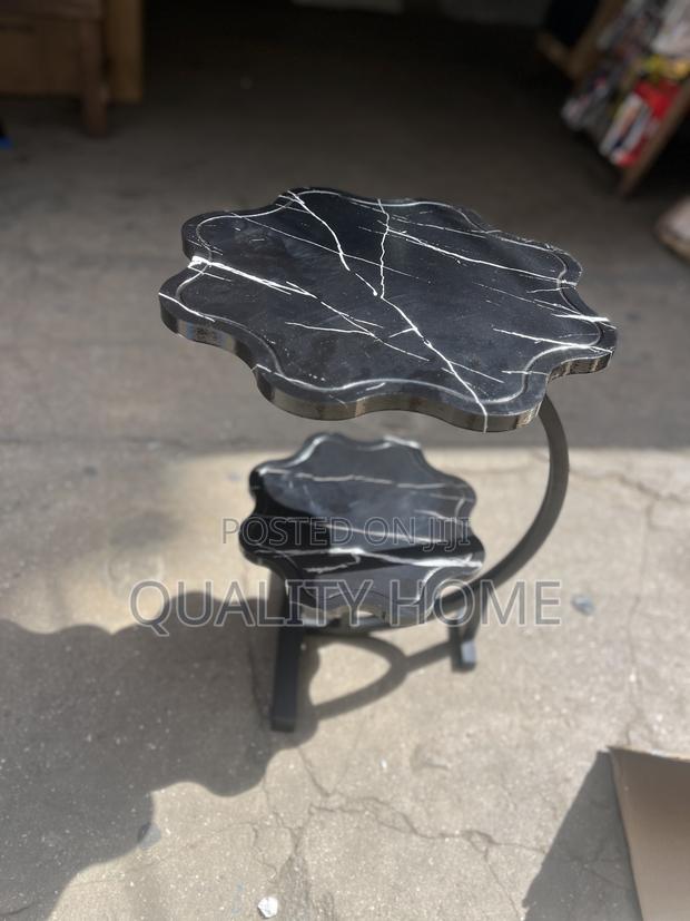 Side Coffee Table · Photo 3