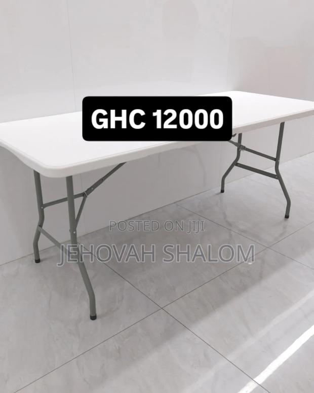 Foldable Table · Photo 1