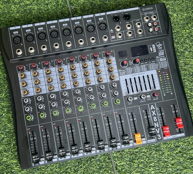Ax8nv3 8 Channels Mixing Console and Aux Paths Plus Effects · Photo 4