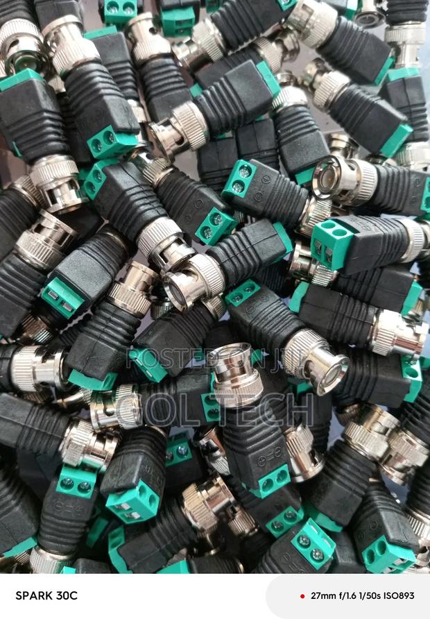 BNC Video Balun or Video Connector for CCTV · Photo 1