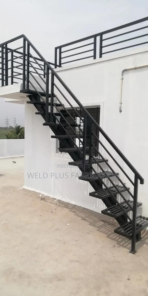 Metal Staircase With Ballustrade · Photo 2