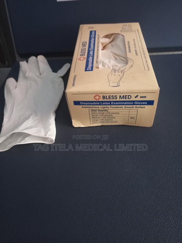 Examination Gloves · Photo 3