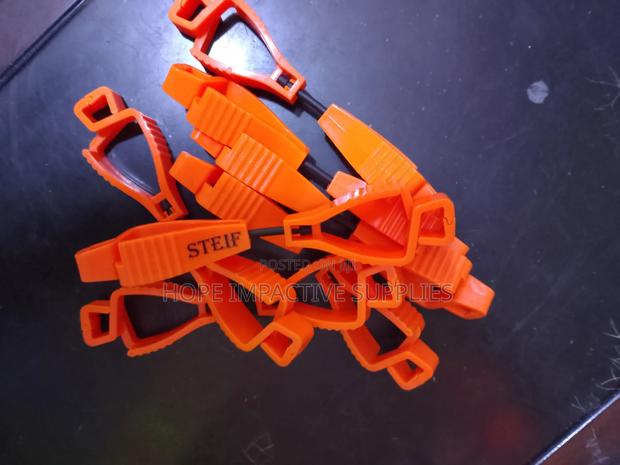 Quality Gloves Clips: (Steif Brand). · Photo 3
