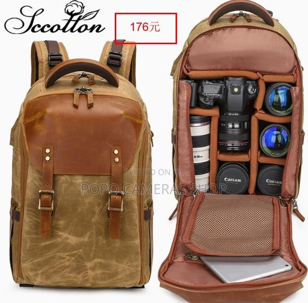 K805 Canvas And Leather Bag · Photo 1
