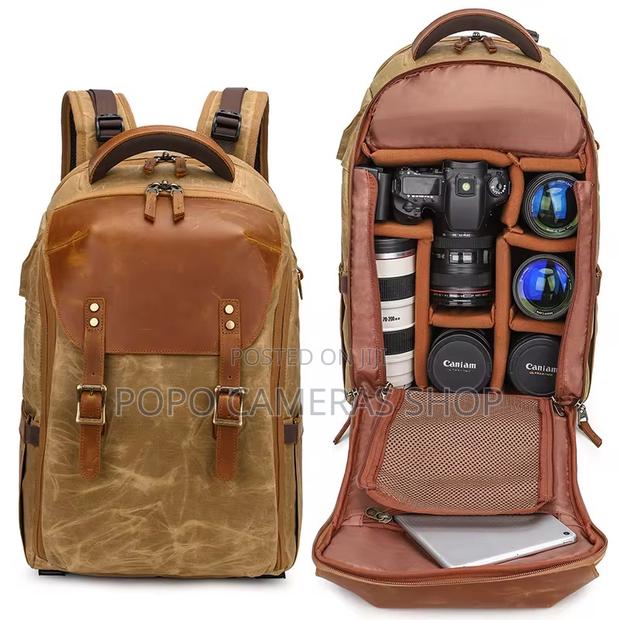 K805 Canvas And Leather Bag · Photo 3