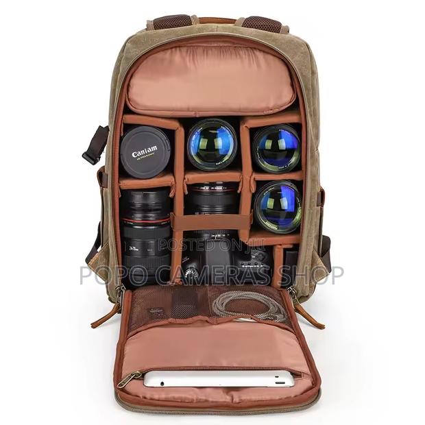 K805 Canvas And Leather Bag · Photo 2