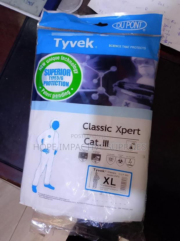 Dupont* Tyvek Disposable Overall. · Photo 3