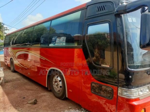 Kia Granbird 2010 Red · Photo 1