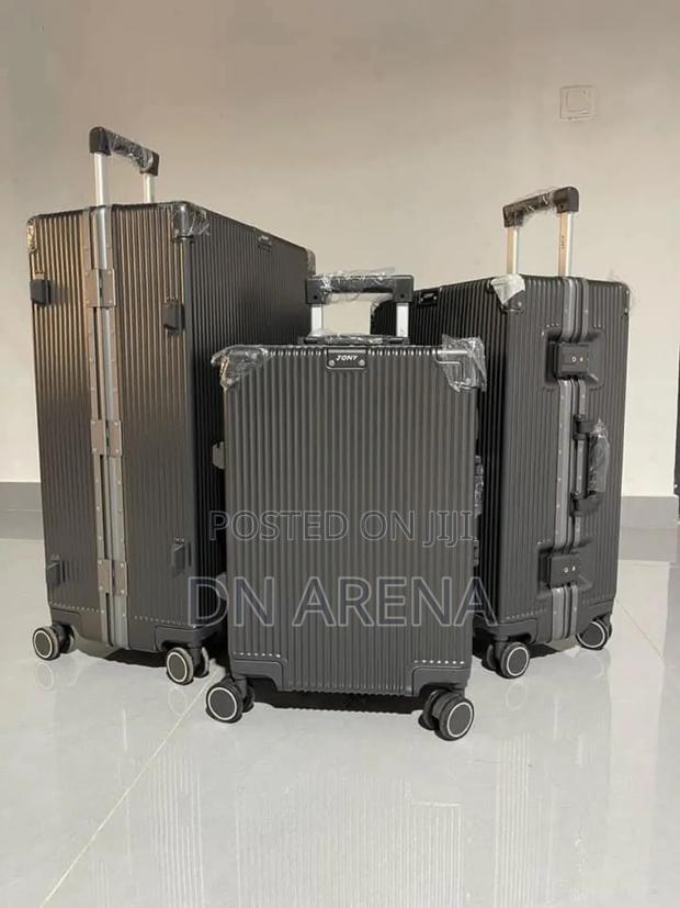 Anti - Crack Trolley Suitcase Traveling Luggage Bag · Photo 4
