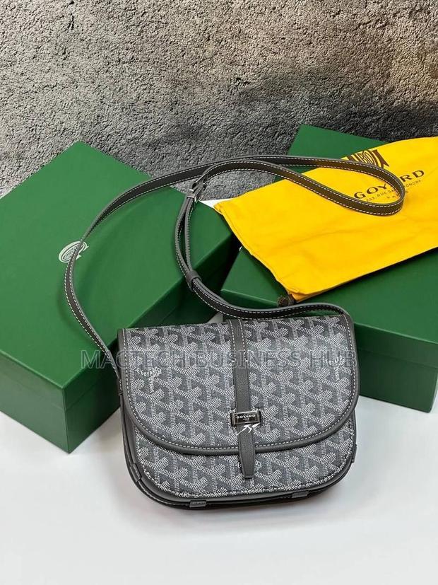 Cross Body Bag · Photo 3