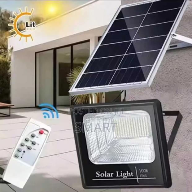 Led Solar Street Light With Solar Panel ( 200w And 300w) · Photo 1