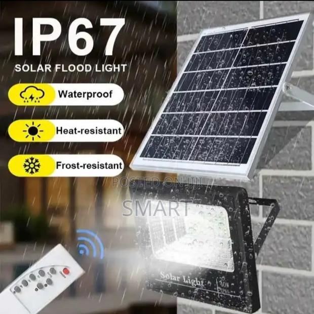 Led Solar Street Light With Solar Panel ( 200w And 300w) · Photo 4