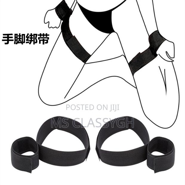 Sm Fun Split Leg Hand and Foot Cuffs One-Word Bondage · Photo 1