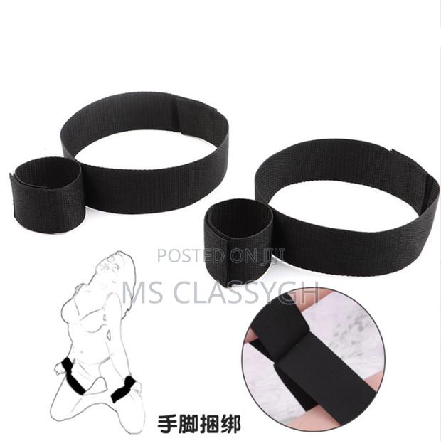 Sm Fun Split Leg Hand and Foot Cuffs One-Word Bondage · Photo 2