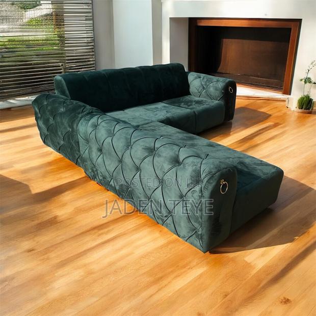 Design L Sharp. Made to Last · Photo 1