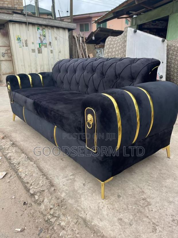 Black Gold Sofa Furniture · Photo 1