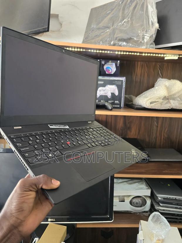 Laptop Lenovo ThinkPad T580 16GB Intel Core i7 SSD 512GB · Photo 3