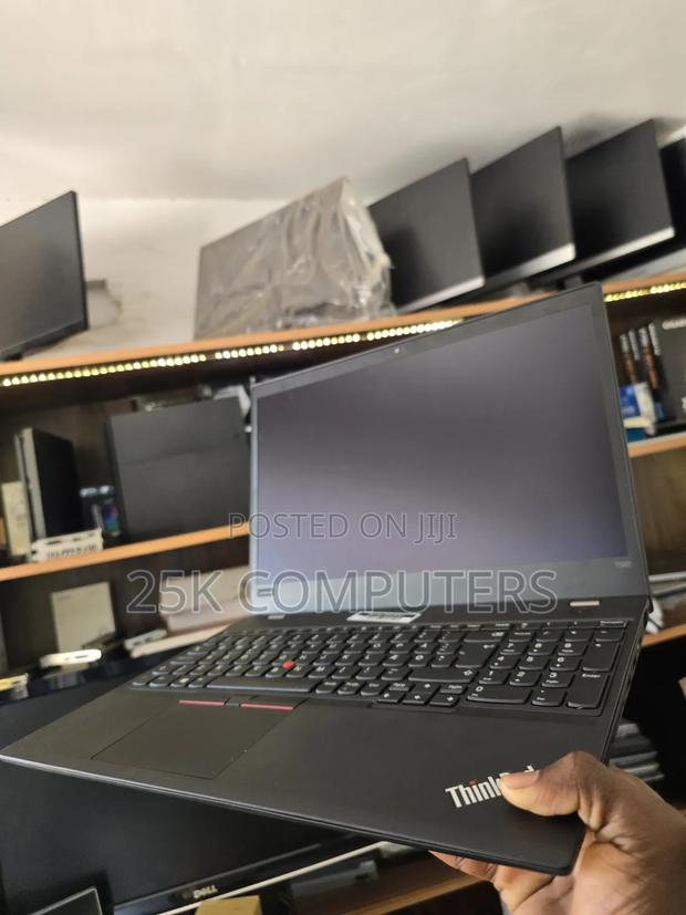 Laptop Lenovo ThinkPad T580 16GB Intel Core i7 SSD 512GB · Photo 5
