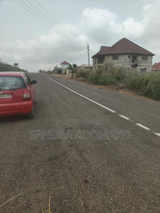Litigation Free Half Plot Forsale at Appiadu Forsale. · Photo 3
