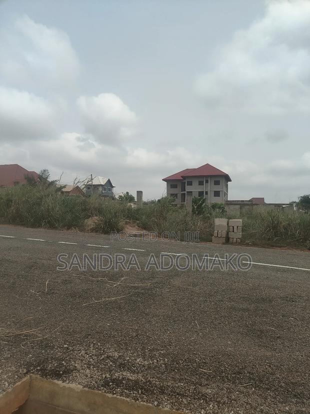 Litigation Free Half Plot Forsale at Appiadu Forsale. · Photo 4