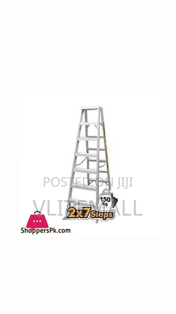 2x7steps Foldable Ladder · Photo 1