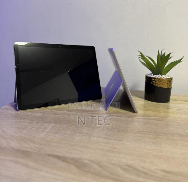 Laptop Microsoft Surface Go 2 8GB Intel SSD 128GB · Photo 1