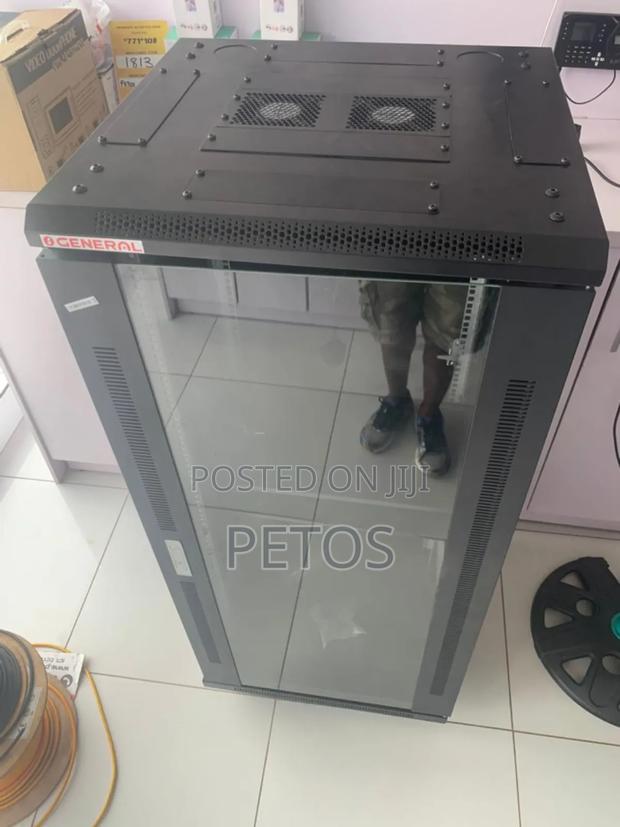 27u Rack 600 X 600 · Photo 2
