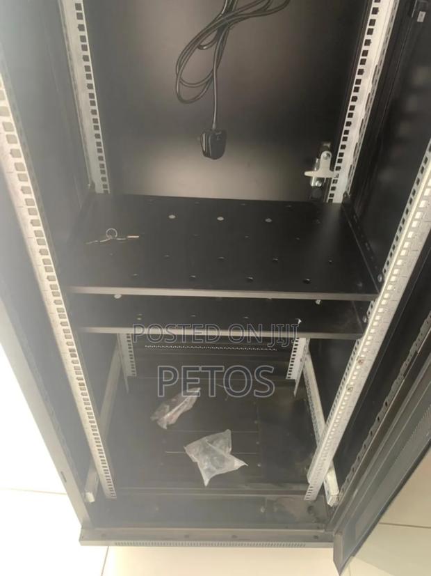 27u Rack 600 X 600 · Photo 5